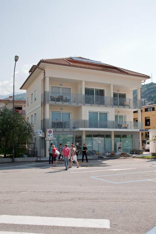 Апартаменты Casa Rosa Dei Venti Торболе Экстерьер фото